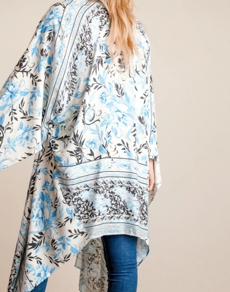 Long Kimono - blue & off white design - Picture 5 of 5